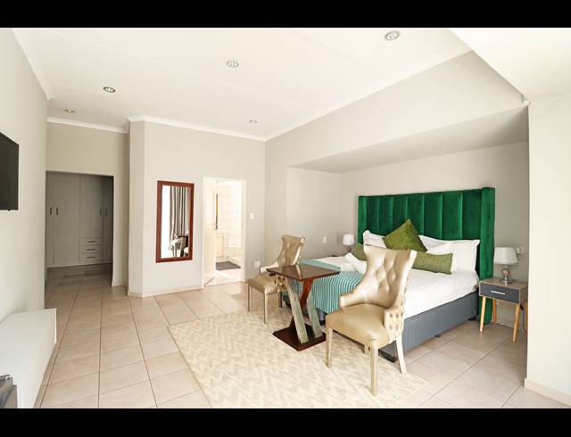 5 BEDROOM HOUSE TO LET IN WINSTON RIDGE